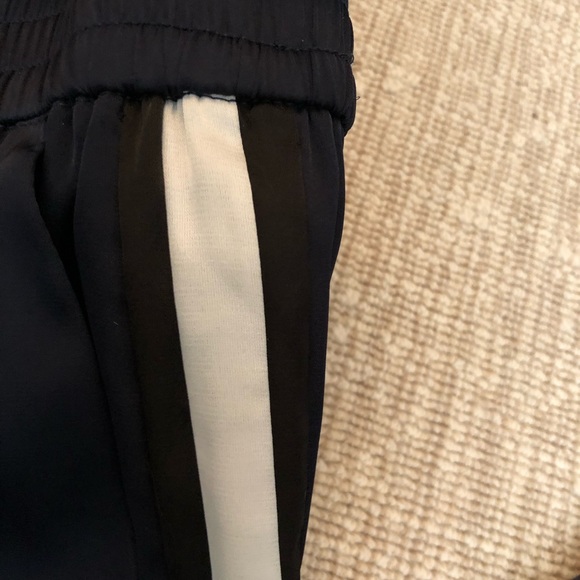 Navy tracksuit trousers - Picture 2 of 4